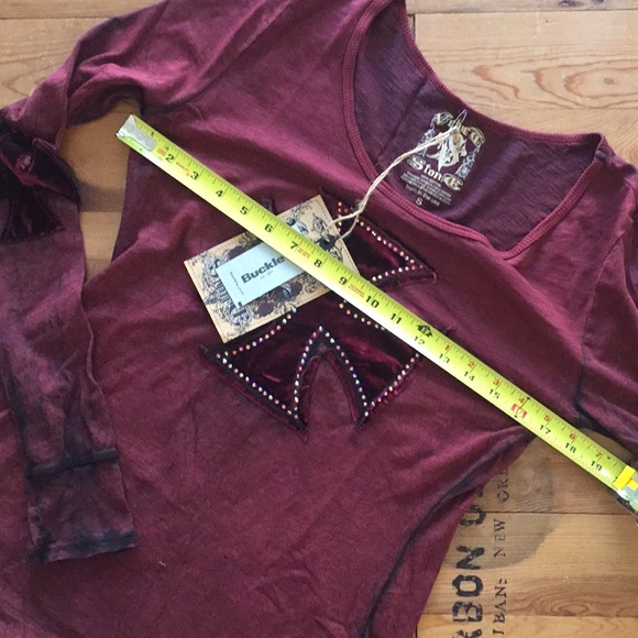 Buckle Velvet Stone maroon cross top NWT // 1 LEFT - Picture 4 of 8